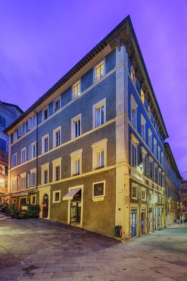 Bed & Breakfast Residenza D'epoca Le Aquile 3*