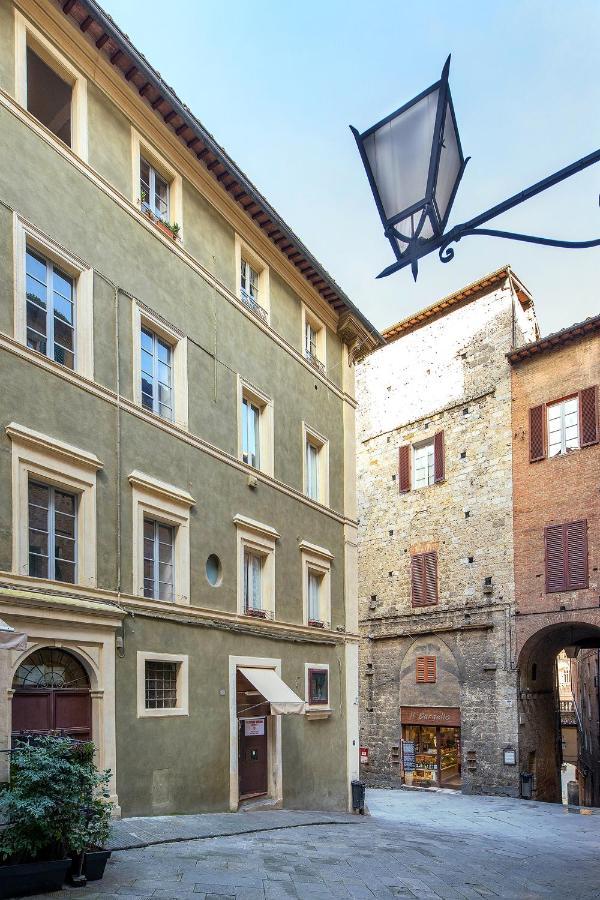 Bed & Breakfast Residenza D'epoca Le Aquile 3*